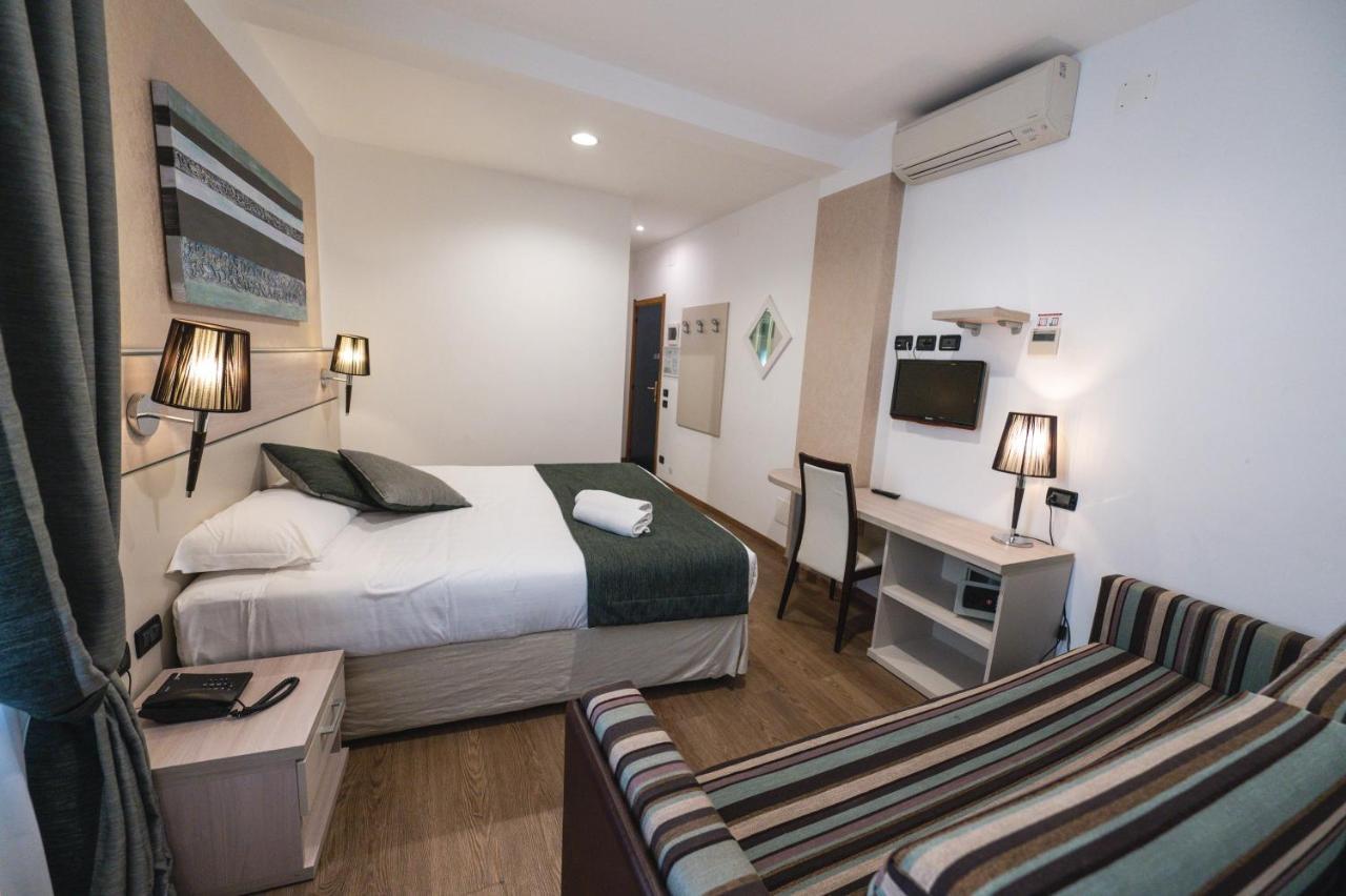 Coccodrillo Hotel & Apartments Varazze Εξωτερικό φωτογραφία