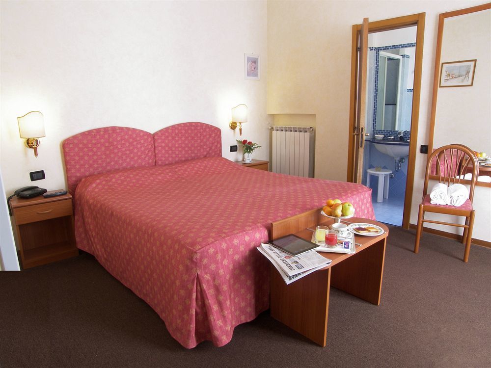 Coccodrillo Hotel & Apartments Varazze Εξωτερικό φωτογραφία